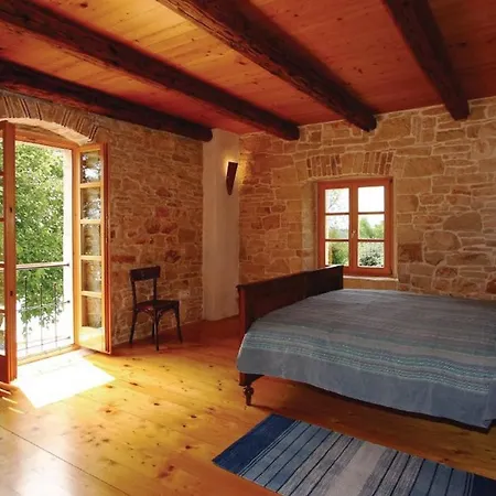 펜션 Family Friendly House With A Swimming Pool Kranjcici, Istria - Sredisnja Istra - 20585 Svetvinčenat
